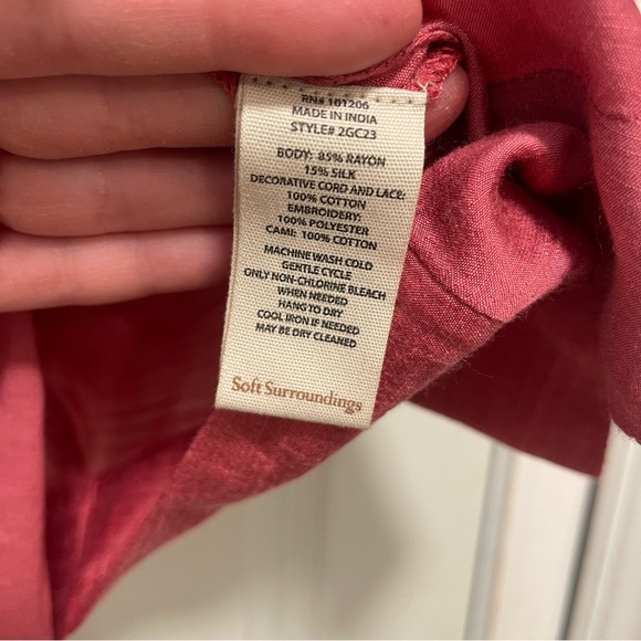 Soft Surroundings Top Womens M Pink Floral Silk Blend Embroidered Boho - Picture 10 of 13